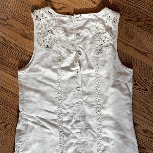 Lace detailed dress - Picture 3 of 6